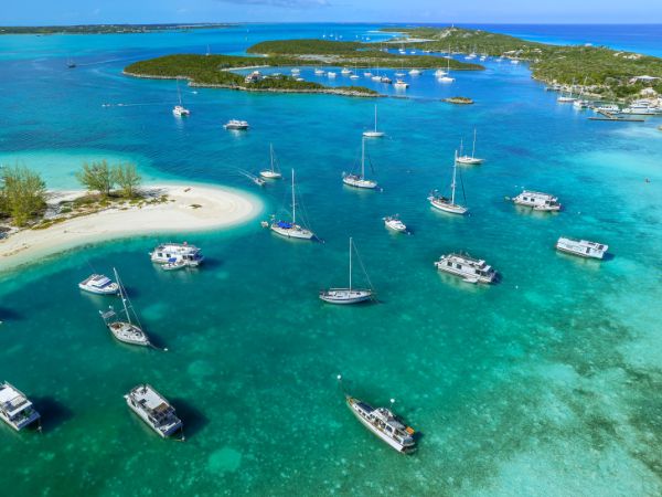 Island Hopping Through the Bahamas' Pristine Archipelago